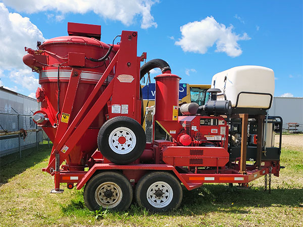 2011 Hurricane 600 Industrial Vacuum loader 